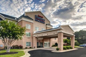 فندق Fairfield Inn And Suites By Marriott Emporia I 95