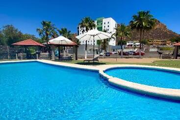 Отель Holiday Inn Express Guaymas, An Ihg