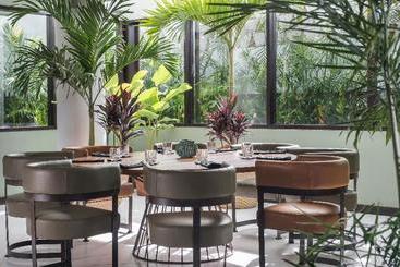 L Hotel Seminyak