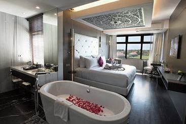 L Hotel Seminyak