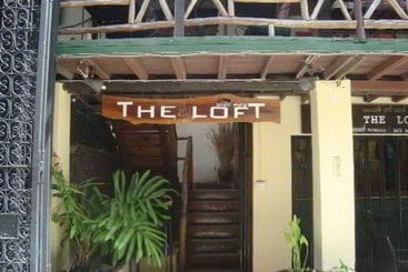 فندق The Loft Samui Rowhouse Hostel