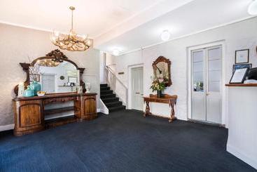 هتل Seacombe House Motor Inn Port Fairy