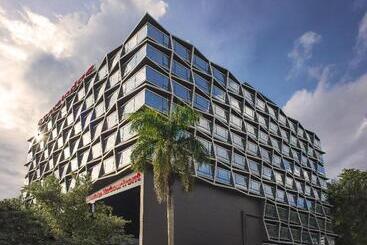 هتل Travelodge Harbourfront Singapore