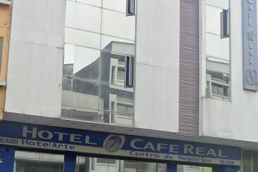 בית מלון כפרי Cafe Real