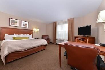 Отель Candlewood Suites Elmira Horseheads, An Ihg