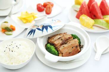 هتل Check Inn Select Taipei Yamgmingshan