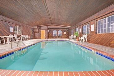 فندق Days Inn By Wyndham Laramie