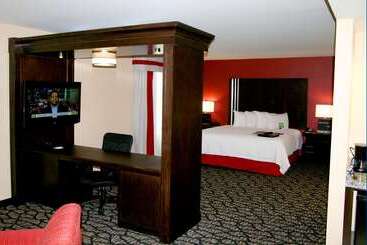 Отель Hampton Inn & Suites Salt Lake City University/foothill Dr