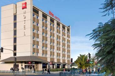 هتل Ibis Santiago Estacion Central