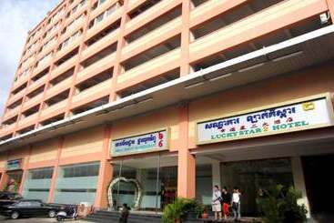 בית מלון כפרי Lucky Star 2