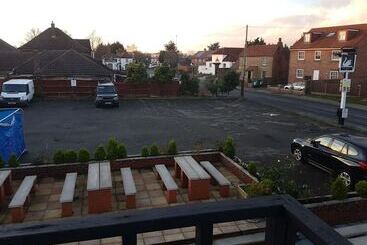 فندق OYO Swan Inn