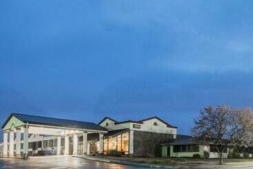 호텔 Red Roof Inn & Suites Mt Holly  Mcguire Afb