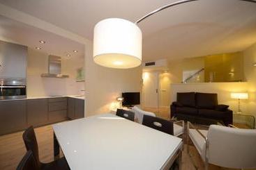 Apartamentos El Palacete De Ainsa