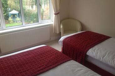 ホテル Avonpark House