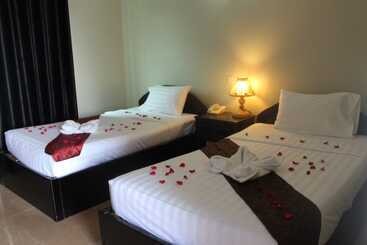 בית מלון כפרי Central Night