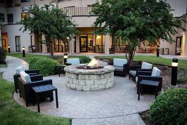 فندق Courtyard By Marriott Norman