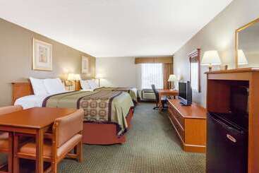 酒店 Days Inn & Suites By Wyndham New Iberia