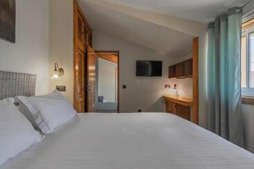 Отель Guesthouse D. Manuel I Adults Only