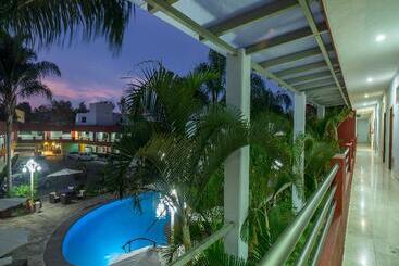 فندق Estancia Business Class