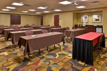 فندق Hampton Inn & Suites Muncie