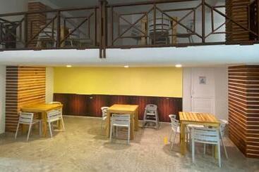 هتل On Vacation Tower