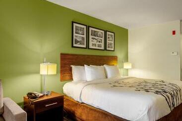 酒店 Sleep Inn & Suites Harbour Pointe