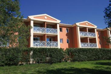 اقامتگاه Lagrange Vacances Le Domaine Des Grands Pins