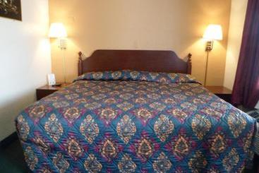 Desert Hills Motel