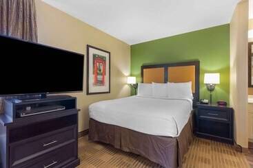 酒店 Mainstay Suites Washington Dulles Airport