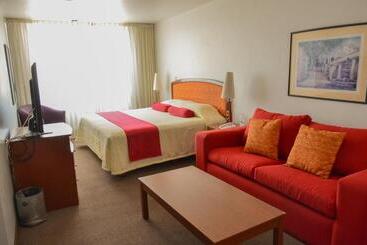 Отель Mediterraneo Sa De Cv