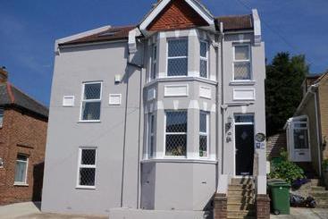 Отель Minstrel's Rest