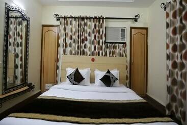 ホテル Oyo 10416 Near Central Bus Stand