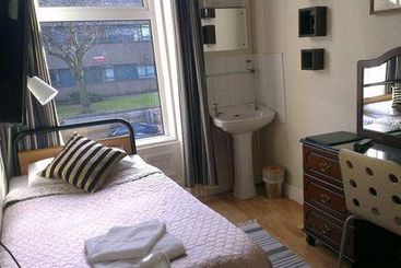 בית מלון כפרי Pearl Court Guesthouse