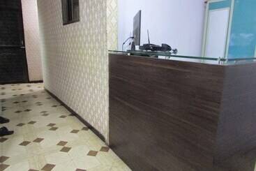 בית מלון כפרי Om Residency