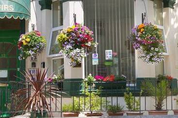 هتل The Firs Bed And Breakfast