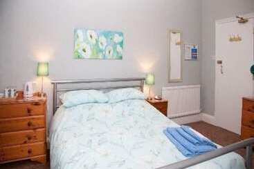 فندق The Meltham Guesthouse Scarborough