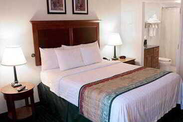 호텔 Towneplace Suites Suffolk Chesapeake