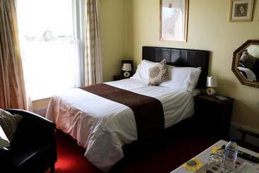 ホテル Trafalgar Guest House