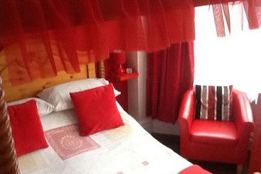 酒店 Trevali Guest House