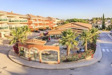 Lakeside Country Club   Apartamentos Turísticos