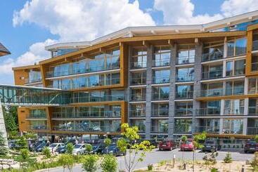 渡假胜地  Grand Nosalowy Dwor