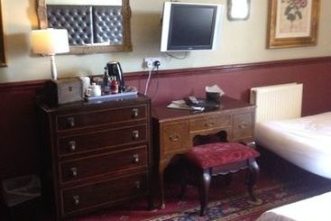 The Retreat Castle Hotel