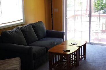 Weirs Beach Motel & Cottages