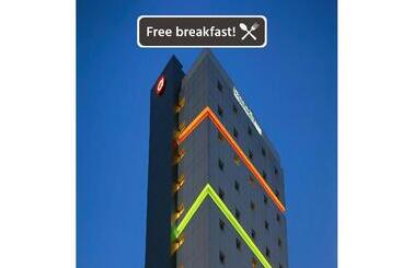 Amaris Hotel Tendean