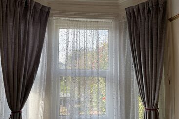 Bed and Breakfast Diamonds Lodge Near York Hospital