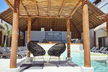 مبيت وإفطار Kinta Kan Beach Hotel Boutique Playa Del Carmen