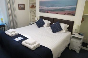 تختخواب و صبحانه Rainbow Lodge Guest House