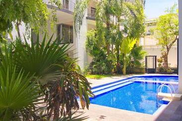 公寓式酒店 D Angelos Luxury Condos