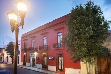 בית מלון כפרי Abu