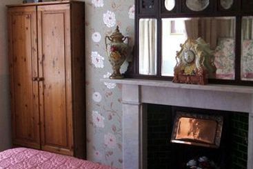 Отель Airedale Guest House
